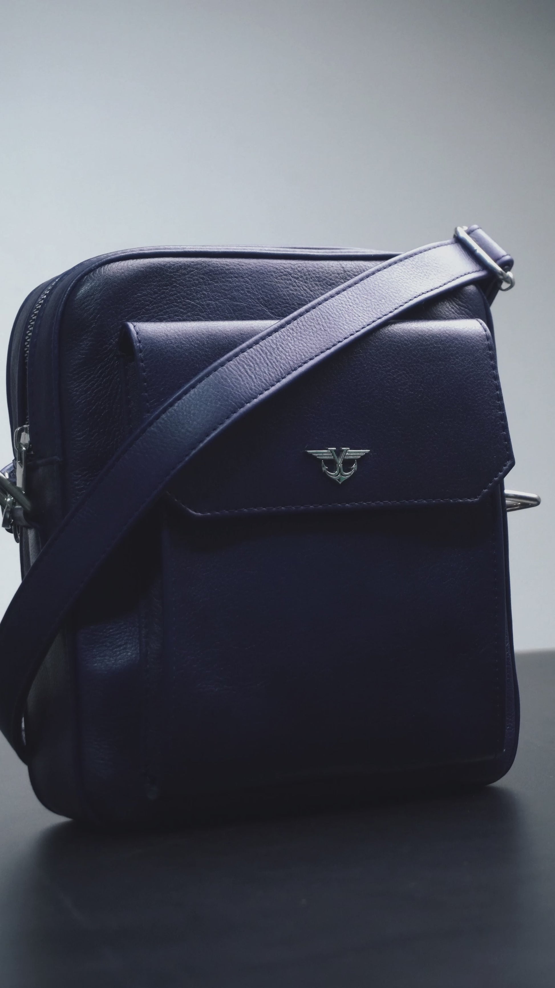 Elite Blue Messenger Bag